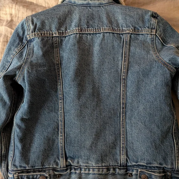 Levi's Denim Sherpa Jacket - Picture 3 of 4